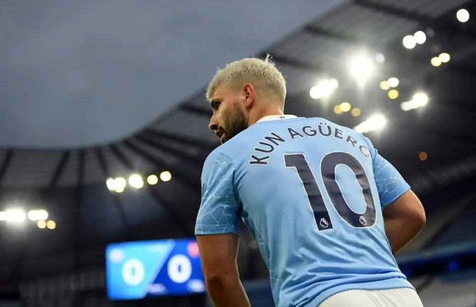 Glory to the Citizen, Glory to Kun